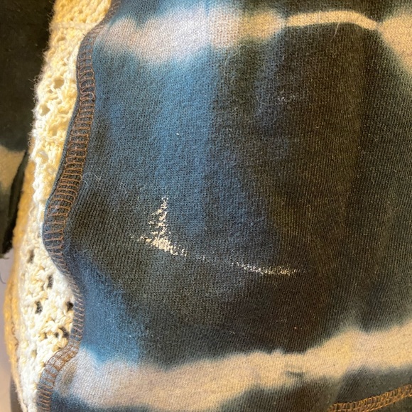 Blue Tie Dye and Light Blue Lace Sweater by Gimmicks by BKE - Picture 4 of 8